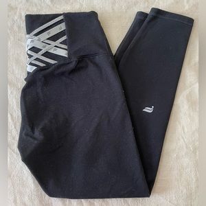 Black Fabletics Boost Powerhold leggings